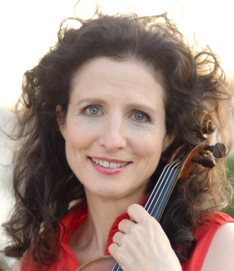 Madeleine Mitchell, violinist Photo by Rama Knight